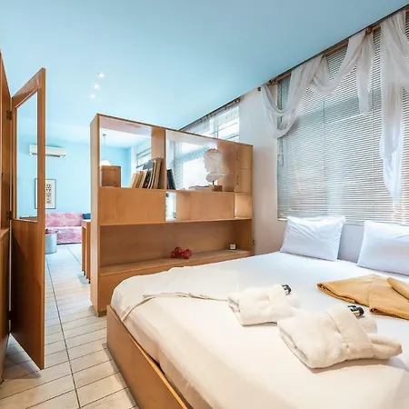 Stylish Syntagma Loft Apartment